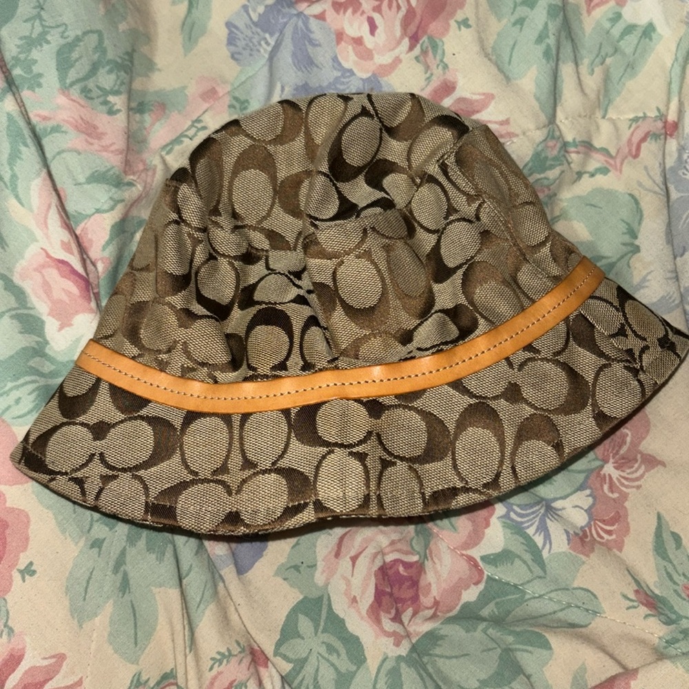 🤎🧡Vintage coach bucket hat🧡🤎